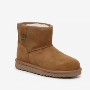 Ugg Jona kids’ Cozy Brown Shearling Boots
